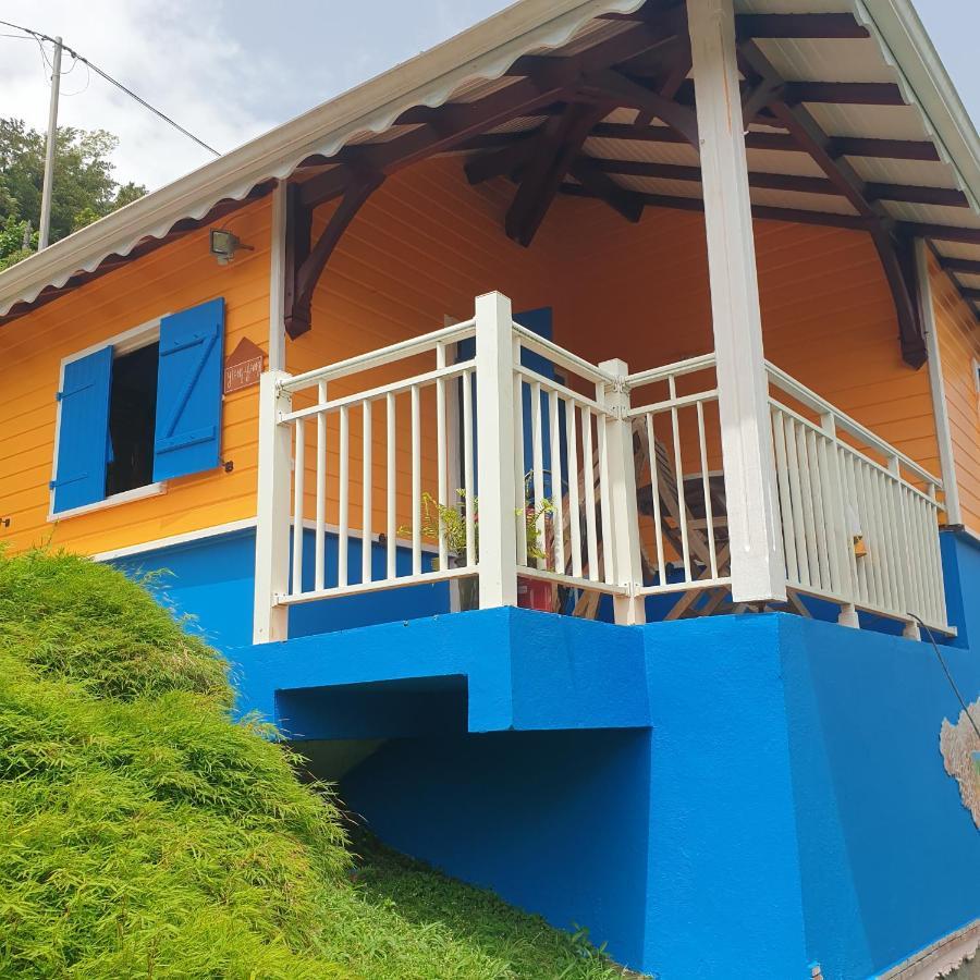 Le Hameau Du Morne Des Cadets Vila Fond-Saint-Denis Exterior foto